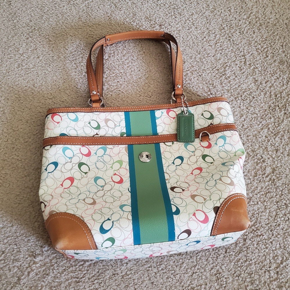 Coach Heritage Chelsea Tote Bag With Multicolored Signature Logo
